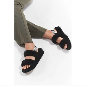 UGG OH YEAH BLACK FLUFFY SHERLING SANDALS 7